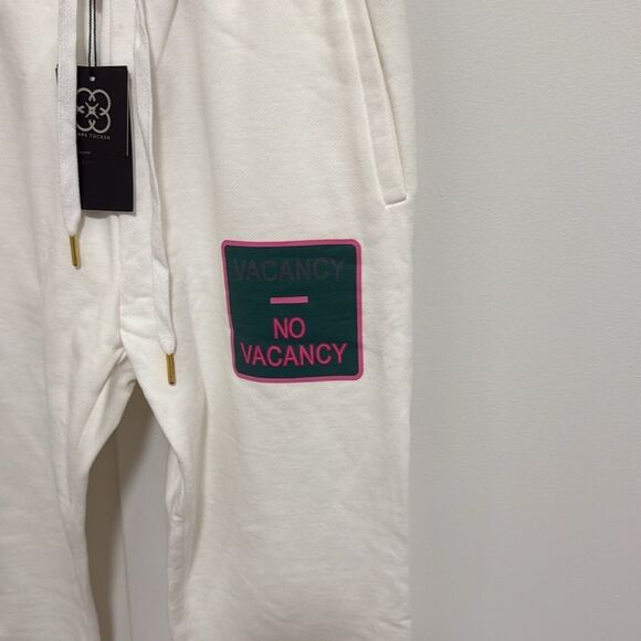 NWT Care Casual Beverly Hills Classic Cotton Sweatpants in White. Size XS/S. - Picture 2 of 13